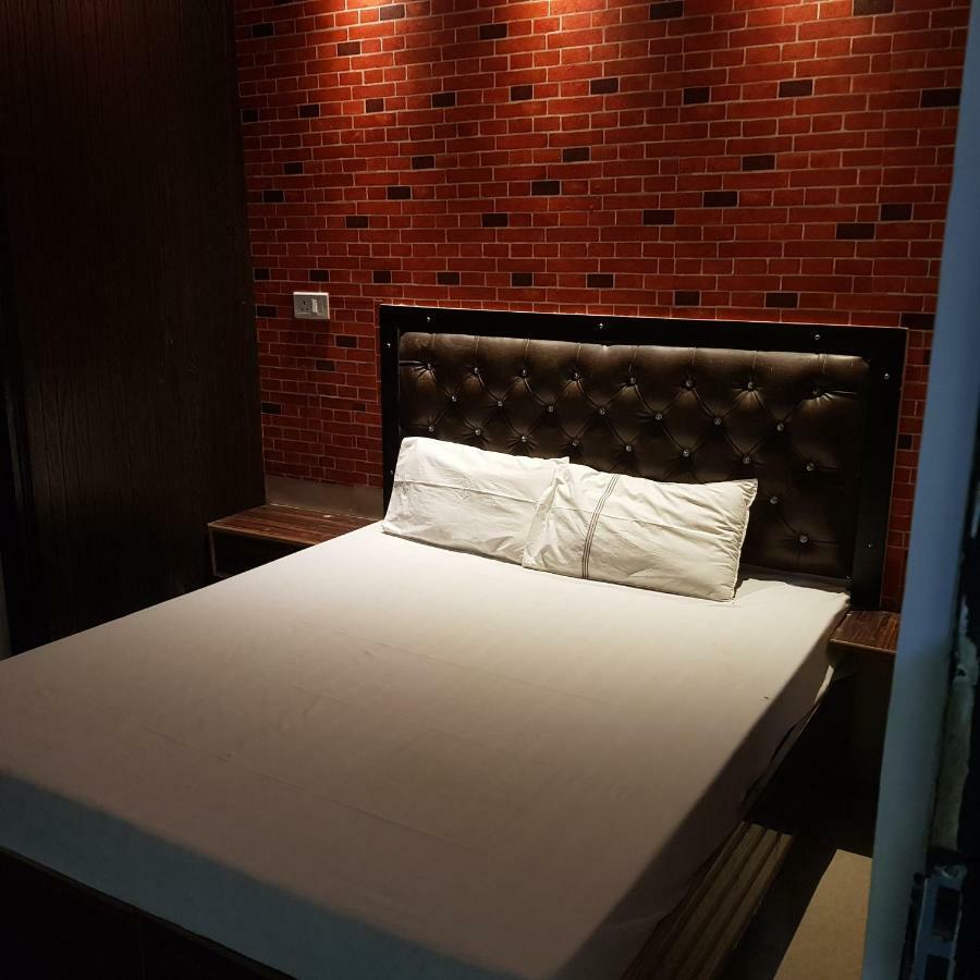 Hotel Varanasi Ganges Ngoại thất bức ảnh