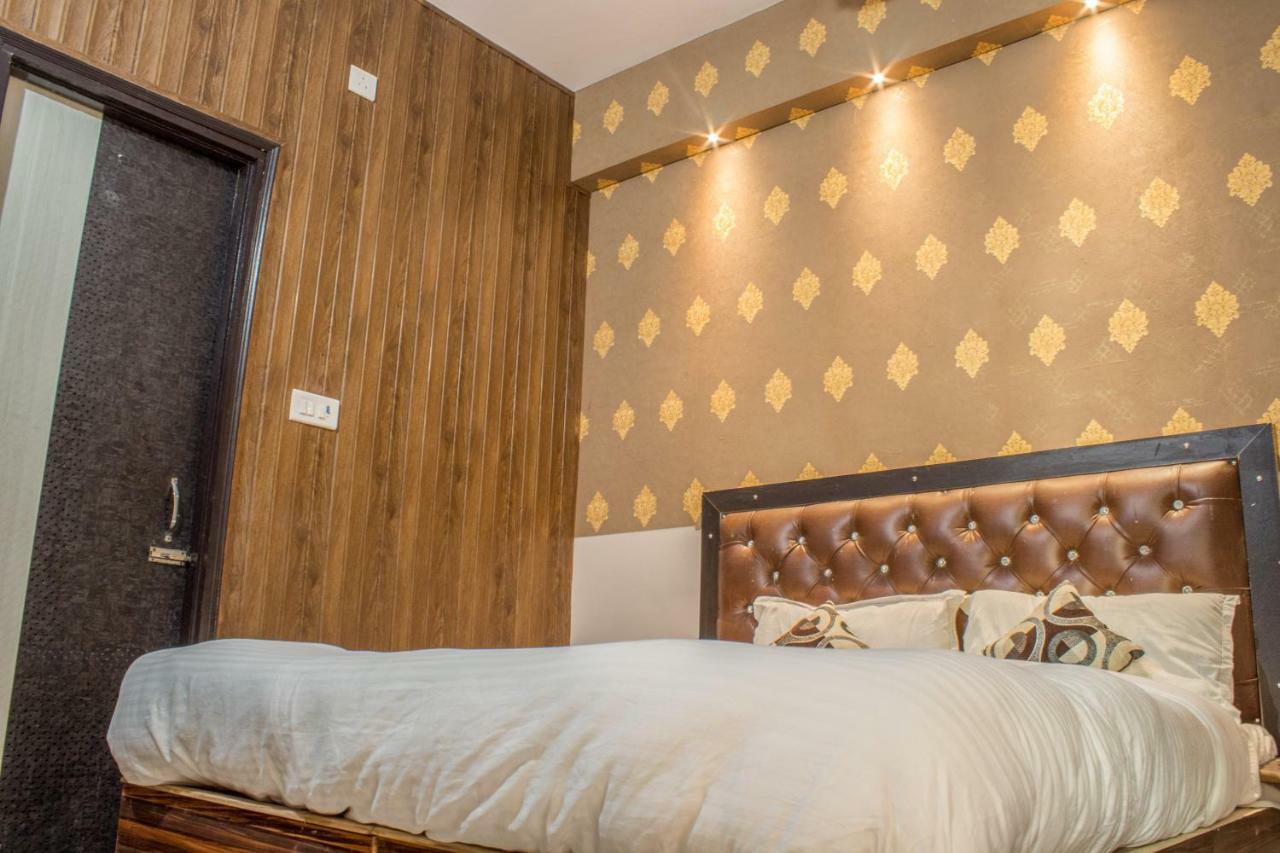 Hotel Varanasi Ganges Ngoại thất bức ảnh